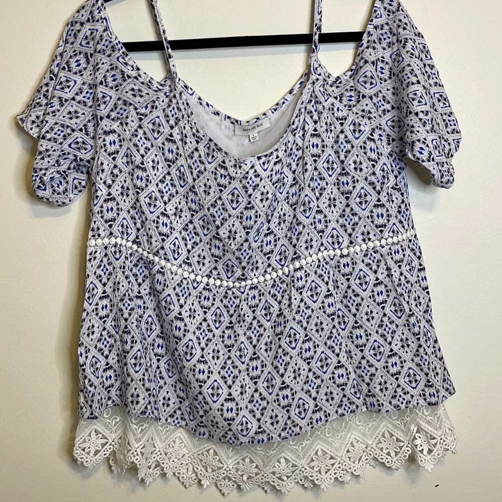 Skies are Blue Cold Shoulder Top  Size L
